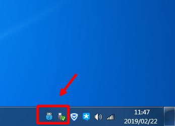 电脑中明明只插入了一个U盘，为什么任务栏右端显示两个u盘标志